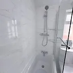 Wellesley House 5br Entire