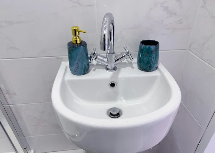 Wellesley House 5br Entire * Middlesbrough